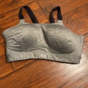 Under Armour sports bra 38DD